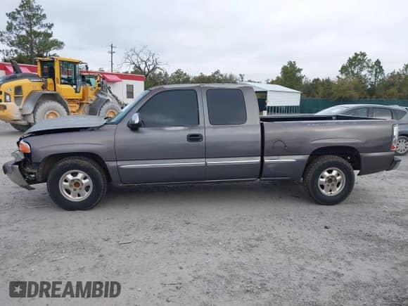 2000 GMC Sierra 1500 SLE with VIN 1GTEC19T8YZ178066, listed as a IAAI auction lot 41430666 with 152,459 mi miles and . Bid and sale history available at DreamBid. Image 14.