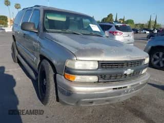 2000 Chevrolet Suburban LS with VIN 3GNEC16T3YG164300, listed as a IAAI auction lot 42003857 with 204,721 mi miles and . Bid and sale history available at DreamBid. Image 1.