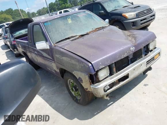 1995 Nissan Frontier XE z VIN 1N6HD16S7SC352383, wystawiony jako IAAI lot #42616209 z przebiegiem 209 004 mil mil oraz . Historia ofert i sprzedaży dostępna na DreamBid. Obrazek 1.