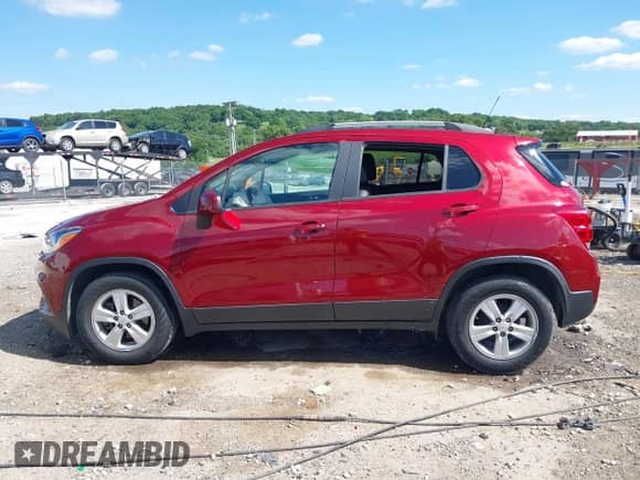 2021 Chevrolet Trax LT z VIN KL7CJLSB4MB314557, wystawiony jako IAAI lot #42377756 z przebiegiem 33 976 mil mil oraz . Historia ofert i sprzedaży dostępna na DreamBid. Obrazek 14.