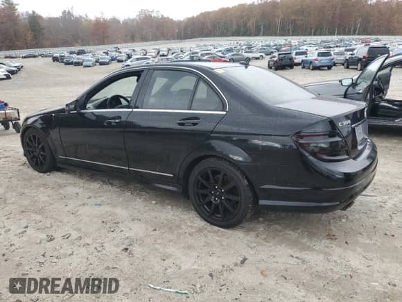 2011 Mercedes-Benz C 300 Sport с VIN WDDGF8BB4BF541603, выставлен на аукционе Copart как лот 89443375 с пробегом 193 726 миль миль и Чистый • Clean title. История ставок и продаж доступна на DreamBid. Изображение 2.