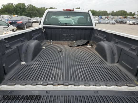 1999 GMC Sierra 1500 SL z VIN 1GTEC14V3XE544949, wystawiony jako Copart lot #68512264 z przebiegiem Nie podano mil oraz Szkoda całkowita • Salvage title. Historia ofert i sprzedaży dostępna na DreamBid. Obrazek 10.