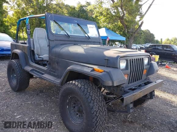 1992 Jeep Wrangler с VIN 2J4FY29S8NJ550748, выставлен на аукционе IAAI как лот 42994679 с пробегом 90 549 миль миль и . История ставок и продаж доступна на DreamBid. Изображение 6.