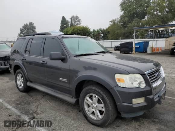 2007 Ford Explorer XLT с VIN 1FMEU63EX7UA36961, выставлен на аукционе Copart как лот 82319405 с пробегом 174 983 миль миль и Списание • Salvage title. История ставок и продаж доступна на DreamBid. Изображение 4.