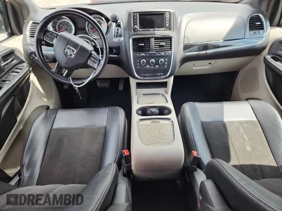 2019 Dodge Grand Caravan SXT with VIN 2C4RDGCG6KR799949, listed as a Copart auction lot 69954465 with 172,042 mi miles and Clean title. Bid and sale history available at DreamBid. Image 8.