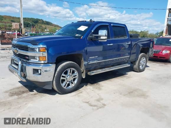 2015 Chevrolet Silverado 2500HD LTZ с VIN 1GC1KWEG0FF537691, выставлен на аукционе IAAI как лот 43192588 с пробегом 242 246 миль миль и . История ставок и продаж доступна на DreamBid. Изображение 17.