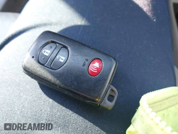 2011 Toyota Prius I with VIN JTDKN3DU0B1409511, listed as a IAAI auction lot 43078198 with 152,966 mi miles and . Bid and sale history available at DreamBid. Image 11.