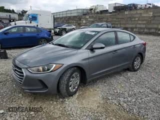 2018 Hyundai Elantra SE z VIN KMHD74LFXJU608991, wystawiony jako Copart lot #64775545 z przebiegiem 116 752 mil mil oraz Nie do naprawy • Non repairable. Historia ofert i sprzedaży dostępna na DreamBid. Obrazek 1.