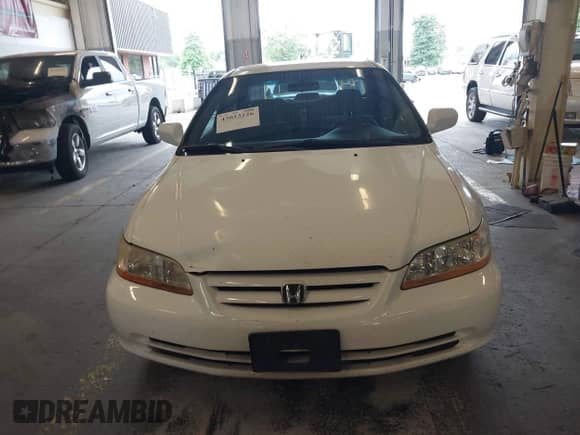 2001 Honda Accord LX with VIN JHMCG56471C029171, listed as a IAAI auction lot 43013226 with 217,224 mi miles and . Bid and sale history available at DreamBid. Image 13.