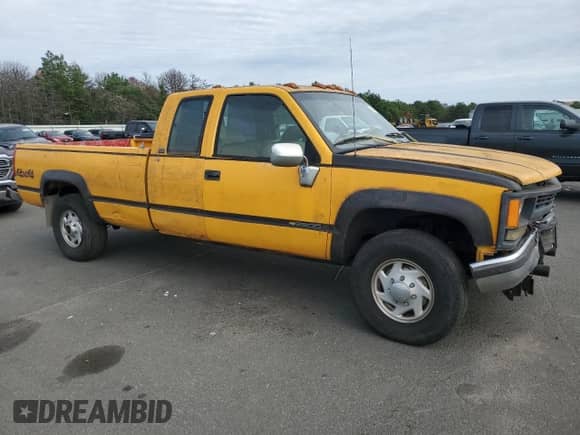 1996 Chevrolet Silverado 2500 с VIN 1GCGK29R9TE145339, выставлен на аукционе Copart как лот 69024475 с пробегом 294 228 миль миль и Списание • Salvage title. История ставок и продаж доступна на DreamBid. Изображение 4.