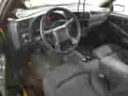 2003 Chevrolet S-10 Fleet с VIN 1GCCS19X838158704, выставлен на аукционе Copart как лот 74899204 с пробегом 169 421 миль миль и Списание • Salvage title. История ставок и продаж доступна на DreamBid. Изображение 8.