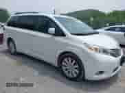2015 Toyota Sienna XLE с VIN 5TDYK3DC3FS586329, выставлен на аукционе IAAI как лот 42496805 с пробегом 132 828 миль миль и . История ставок и продаж доступна на DreamBid. Изображение 1.