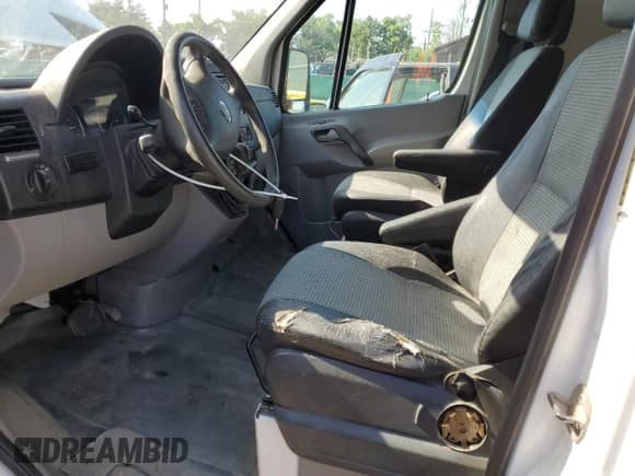 2007 Dodge Sprinter with VIN WD0PE745875195106, listed as a Copart auction lot 64433625 with 225,114 mi miles and Salvage title. Bid and sale history available at DreamBid. Image 7.