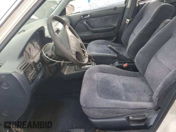 1993 Honda Accord with VIN 1HGCB7672PA098961, listed as a Copart auction lot 67613925 with 230,740 mi miles and Salvage title. Bid and sale history available at DreamBid. Image 7.