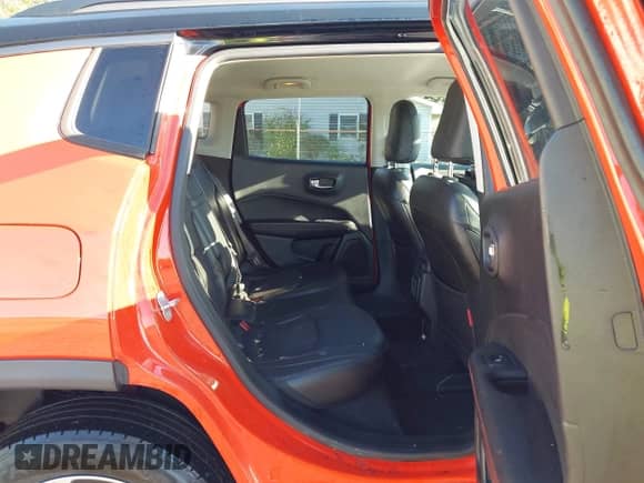 2018 Jeep Compass Trailhawk с VIN 3C4NJDDB3JT356310, выставлен на аукционе IAAI как лот 43358093 с пробегом 100 479 миль миль и . История ставок и продаж доступна на DreamBid. Изображение 8.