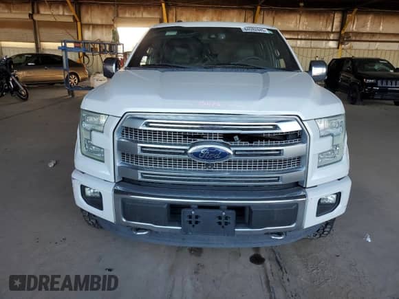 2015 Ford F-150 Platinum z VIN 1FTEW1EG6FFA10991, wystawiony jako Copart lot #84592445 z przebiegiem 201 641 mil mil oraz Szkoda całkowita • Salvage title. Historia ofert i sprzedaży dostępna na DreamBid. Obrazek 5.
