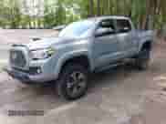 2019 Toyota Tacoma SR5 z VIN 3TMAZ5CN1KM113843, wystawiony jako IAAI lot #42716836 z przebiegiem 43 164 mil mil oraz . Historia ofert i sprzedaży dostępna na DreamBid. Obrazek 17.