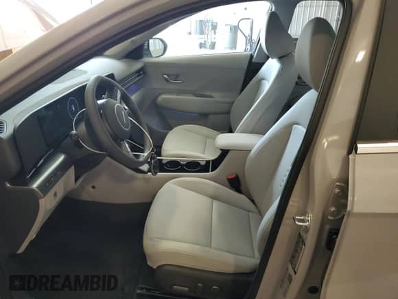 2025 Hyundai Kona Limited с VIN KM8HECA36SU309798, выставлен на аукционе Copart как лот 59682905 с пробегом 297 миль миль и Списание • Salvage title. История ставок и продаж доступна на DreamBid. Изображение 7.