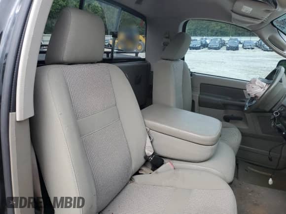 2007 Dodge 1500 SLT z VIN 1D7HA16217J642669, wystawiony jako Copart lot #54568075 z przebiegiem 141 530 mil mil oraz Szkoda całkowita • Salvage title. Historia ofert i sprzedaży dostępna na DreamBid. Obrazek 10.