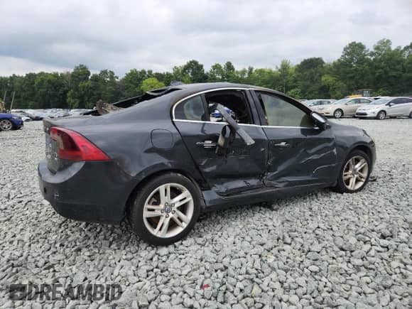 2015 Volvo S60 T5 Premier с VIN YV1612TK4F1342628, выставлен на аукционе Copart как лот 67428385 с пробегом Не указан миль и Чистый • Clean title. История ставок и продаж доступна на DreamBid. Изображение 3.