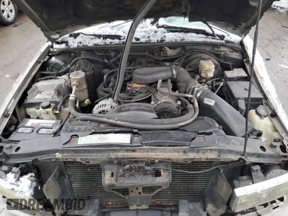 2003 Chevrolet Blazer LS с VIN 1GNCS13X63K129026, выставлен на аукционе Copart как лот 84567954 с пробегом Не указан миль и Списание • Salvage title. История ставок и продаж доступна на DreamBid. Изображение 12.