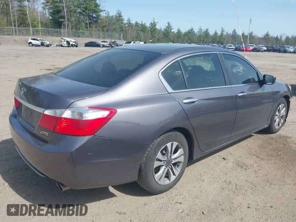 2014 Honda Accord LX z VIN 1HGCR2F39EA286238, wystawiony jako IAAI lot #42145944 z przebiegiem 126 385 mil mil oraz . Historia ofert i sprzedaży dostępna na DreamBid. Obrazek 4.