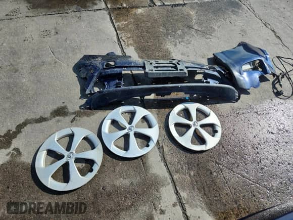 2012 Toyota Prius Three with VIN JTDKN3DU4C1503070, listed as a Copart auction lot 70491285 with 172,675 mi miles and Salvage title. Bid and sale history available at DreamBid. Image 12.