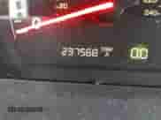 2003 Honda Accord LX z VIN 1HGCM66313A026547, wystawiony jako IAAI lot #42588097 z przebiegiem 237 568 mil mil oraz . Historia ofert i sprzedaży dostępna na DreamBid. Obrazek 7.