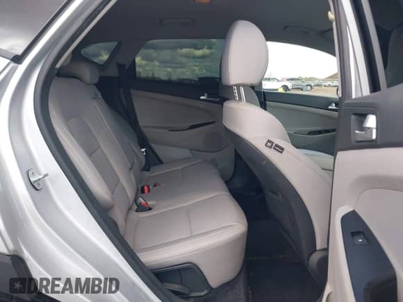 2019 Hyundai Tucson SE with VIN KM8J23A44KU974895, listed as a IAAI auction lot 43469969 with 72,513 mi miles and . Bid and sale history available at DreamBid. Image 8.