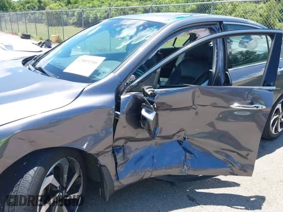 2017 Honda Accord EX-L with VIN 1HGCR3F81HA009430, listed as a IAAI auction lot 42803310 with 87,214 mi miles and . Bid and sale history available at DreamBid. Image 6.