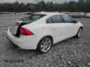 2013 Volvo S60 T6 R-Design Platinum с VIN YV1902FH5D2233375, выставлен на аукционе Copart как лот 68198835 с пробегом 82 713 миль миль и Списание • Salvage title. История ставок и продаж доступна на DreamBid. Изображение 3.