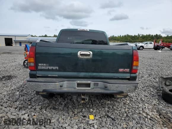 2003 GMC Sierra 1500 z VIN 2GTEC19V131405293, wystawiony jako Copart lot #72332904 z przebiegiem 71 168 mil mil oraz Szkoda całkowita • Salvage title. Historia ofert i sprzedaży dostępna na DreamBid. Obrazek 6.