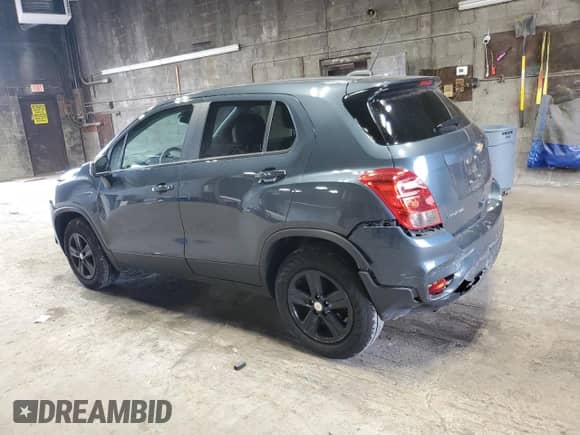 2022 Chevrolet Trax LS z VIN KL7CJNSM5NB516273, wystawiony jako Copart lot #70015475 z przebiegiem 38 463 mil mil oraz Szkoda całkowita • Salvage title. Historia ofert i sprzedaży dostępna na DreamBid. Obrazek 2.