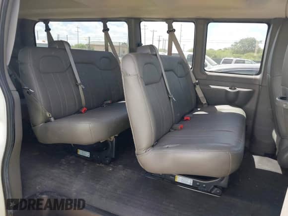 2020 Chevrolet Express Passenger LS with VIN 1GAZGNFG6L1242285, listed as a IAAI auction lot 42608272 with 19,522 mi miles and . Bid and sale history available at DreamBid. Image 8.