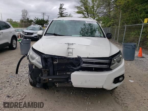 2013 Volkswagen Tiguan SE с VIN WVGAV7AX1DW527053, выставлен на аукционе Copart как лот 55934895 с пробегом 202 761 миль миль и Чистый • Clean title. История ставок и продаж доступна на DreamBid. Изображение 5.