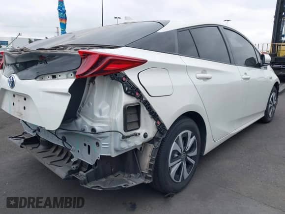 2019 Toyota Prius Plus с VIN JTDKARFP3K3113540, выставлен на аукционе IAAI как лот 42043473 с пробегом 68 337 миль миль и . История ставок и продаж доступна на DreamBid. Изображение 4.