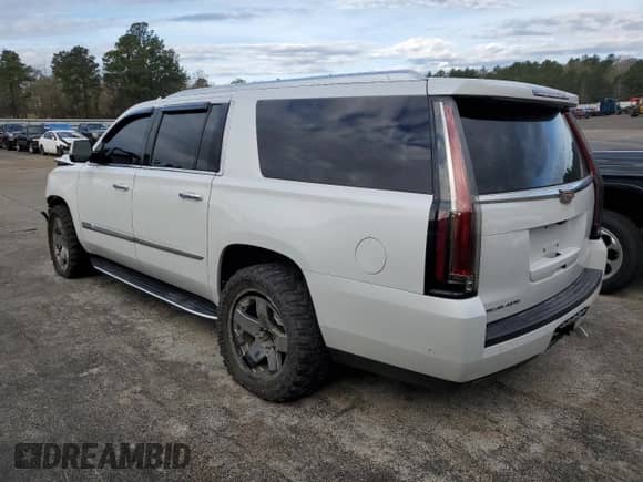 2020 Cadillac Escalade ESV Premium Luxury с VIN 1GYS4JKJ9LR207084, выставлен на аукционе Copart как лот 87768315 с пробегом 82 349 миль миль и Списание • Salvage title. История ставок и продаж доступна на DreamBid. Изображение 2.