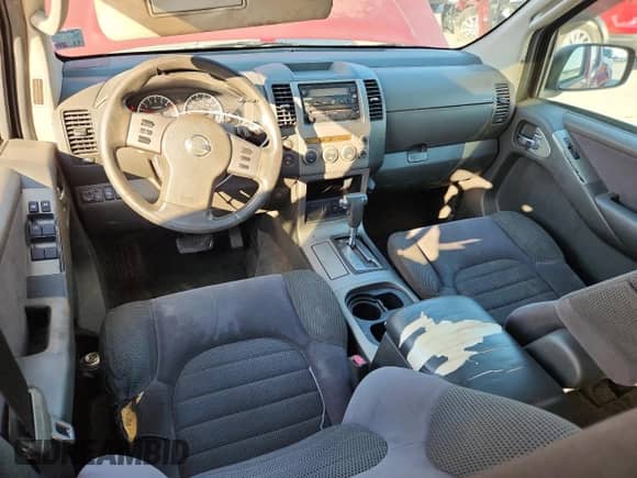 2005 Nissan Pathfinder SE with VIN 5N1AR18U05C728376, listed as a Copart auction lot 70139735 with 248,721 mi miles and Salvage title. Bid and sale history available at DreamBid. Image 8.