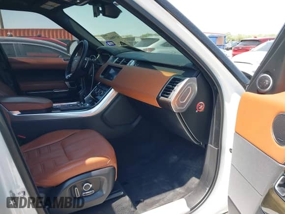 2017 Land Rover Range Rover Sport Autobiography z VIN SALWV2FE7HA142600, wystawiony jako IAAI lot #41906617 z przebiegiem 105 531 mil mil oraz . Historia ofert i sprzedaży dostępna na DreamBid. Obrazek 5.