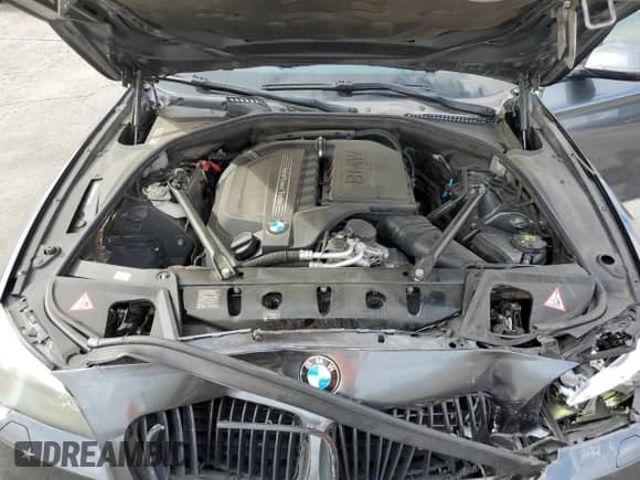 2016 BMW 5 Series 535i z VIN WBA5B1C50GG131814, wystawiony jako Copart lot #81784015 z przebiegiem 112 030 mil mil oraz Szkoda całkowita • Salvage title. Historia ofert i sprzedaży dostępna na DreamBid. Obrazek 11.
