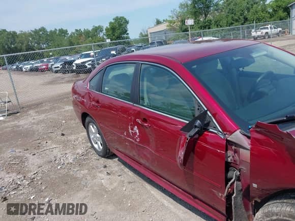 2009 Chevrolet Impala LT with VIN 2G1WT57N291278084, listed as a IAAI auction lot 42822513 with 77,100 mi miles and . Bid and sale history available at DreamBid. Image 13.
