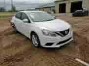 2019 Nissan Sentra S z VIN 3N1AB7AP4KY425137, wystawiony jako Copart lot #62181955 z przebiegiem 52 576 mil mil oraz Szkoda całkowita • Salvage title. Historia ofert i sprzedaży dostępna na DreamBid. Obrazek 13.