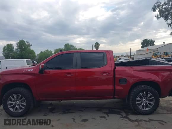 2019 Chevrolet Silverado 1500 RST с VIN 1GCUYEED2KZ144649, выставлен на аукционе IAAI как лот 43422738 с пробегом 52 882 миль миль и . История ставок и продаж доступна на DreamBid. Изображение 14.