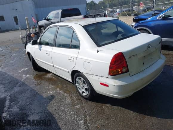 2005 Hyundai Accent GLS with VIN KMHCG45C85U598336, listed as a IAAI auction lot 43220019 with 183,370 mi miles and . Bid and sale history available at DreamBid. Image 3.