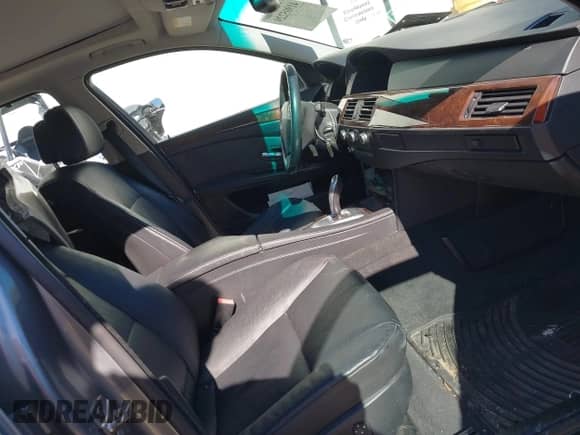 2010 BMW 5 Series 535i xDrive с VIN WBAPT7C59AC237959, выставлен на аукционе IAAI как лот 41905229 с пробегом 132 107 миль миль и . История ставок и продаж доступна на DreamBid. Изображение 5.