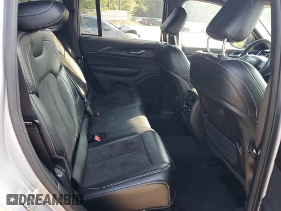 2023 Jeep Grand Cherokee Altitude z VIN 1C4RJHAG0PC593480, wystawiony jako Copart lot #62899745 z przebiegiem 33 715 mil mil oraz Szkoda całkowita • Salvage title. Historia ofert i sprzedaży dostępna na DreamBid. Obrazek 11.