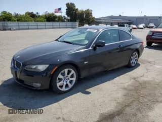 2010 BMW 3 Series 335i z VIN WBAWB7C58AP048212, wystawiony jako Copart lot #59884955 z przebiegiem 116 998 mil mil oraz Szkoda całkowita • Salvage title. Historia ofert i sprzedaży dostępna na DreamBid. Obrazek 1.