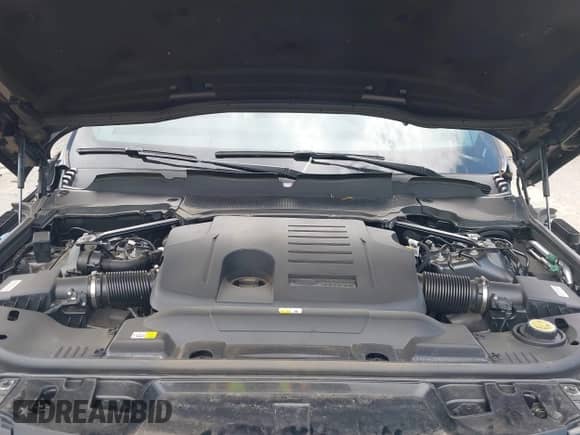 2022 Land Rover Range Rover Sport HST with VIN SALWS2RUXNA205731, listed as a IAAI auction lot 42613333 with 32,845 mi miles and . Bid and sale history available at DreamBid. Image 10.