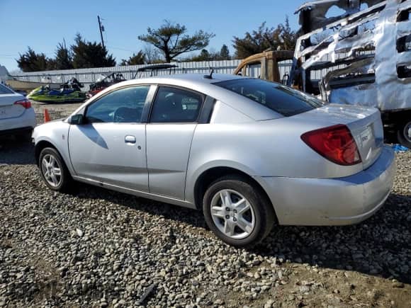 2006 Saturn ION с VIN 1G8AN15F56Z116317, выставлен на аукционе Copart как лот 46616475 с пробегом 20 037 миль миль и Списание • Salvage title. История ставок и продаж доступна на DreamBid. Изображение 2.