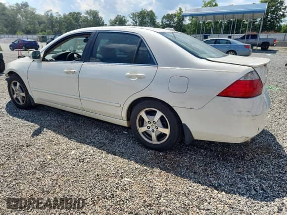 2006 Honda Accord z VIN JHMCN36446C001295, wystawiony jako Copart lot #62270135 z przebiegiem 324 749 mil mil oraz Szkoda całkowita • Salvage title. Historia ofert i sprzedaży dostępna na DreamBid. Obrazek 2.